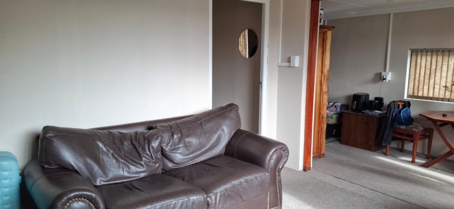 5 Bedroom Property for Sale in Nahoon Beach Eastern Cape